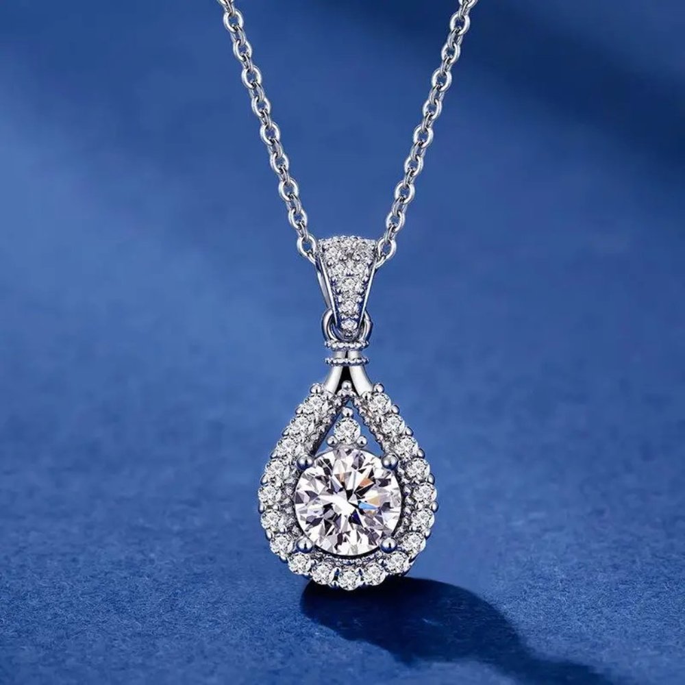 1 Carat teardrop Moissanite Necklace S925